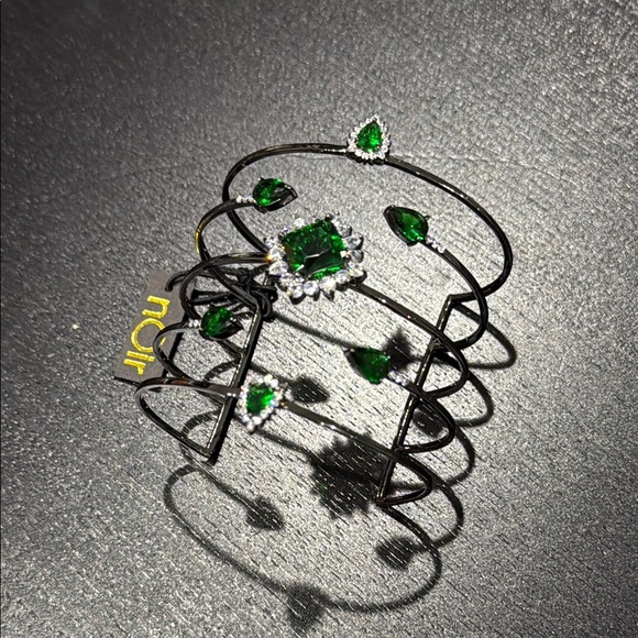 Noir Jewelry Green Cubic Zirconia Statement Cuff Bracelet - Picture 3 of 5